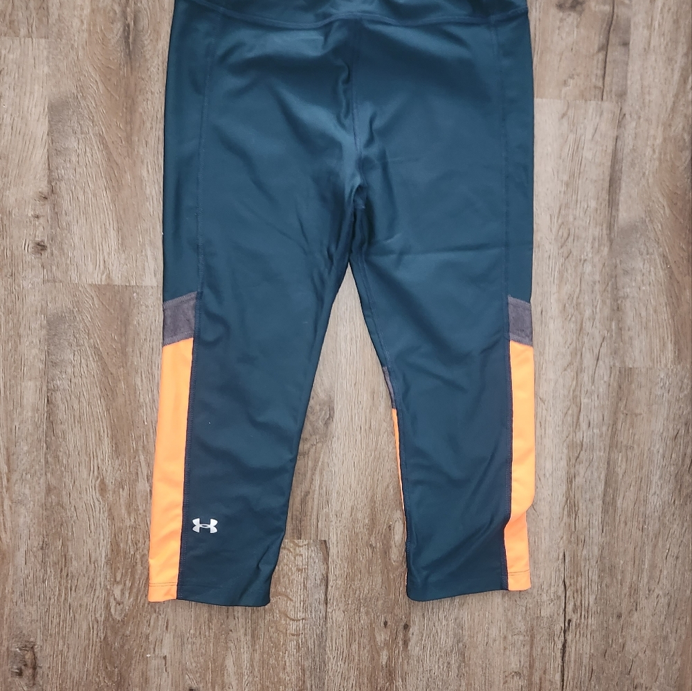 Under Armour compression leggings